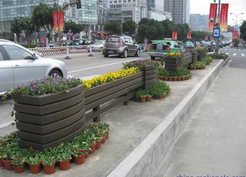<b>市政道路花箱</b>